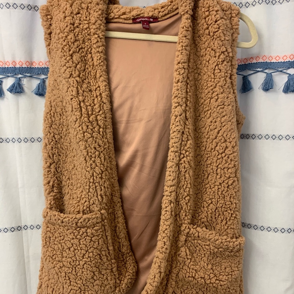 HOODED TEDDY BEAR OPEN VEST